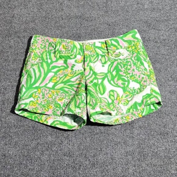 Lilly Pulitzer Pants - Lilly Pulitzer The Callahan Short in size 0